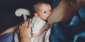 baby die borstvoeding krijgt - Silke Desaever - diëtiste & lactatiekundige - Kortrijk en online